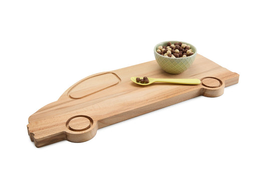 This minibus-shaped beech wood board combines function and personality. Made from solid oiled beech, it is perfect for slicing, serving appetizers, tapas or cheese platters and makes a memorable gift. Knife-friendly, sturdy and easy to care for. Size: 500 x 180 x 19 mm.