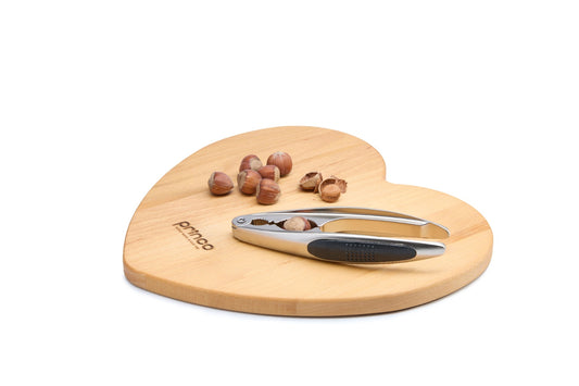 Heart-shaped beech wood board, a thoughtful gift for Valentine's Day, weddings or Mother's Day. Use it for serving cheese, fruit, desserts or breakfast. Made from solid oiled beech, food-safe and knife-friendly. Size: 280 x 270 x 15 mm.