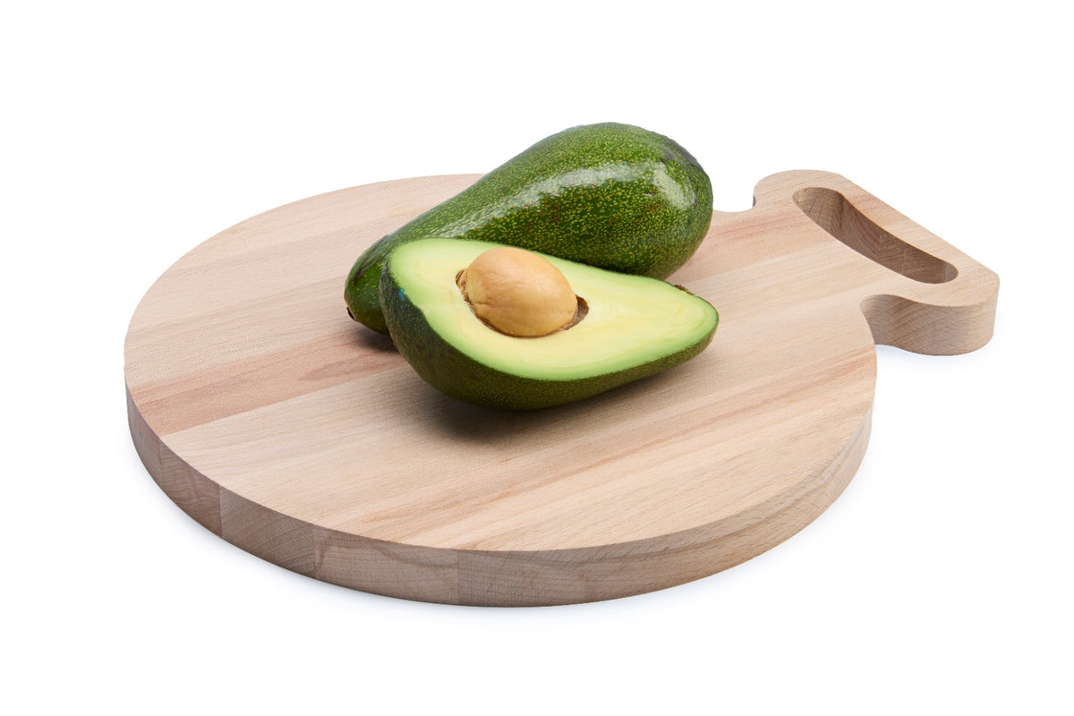 Round beech wood board with a wide, sturdy handle, perfect for serving pizza, bread, cheese or tapas and for everyday chopping. Solid oiled beech gives a warm, rustic look and long-lasting durability. Size: 300 x 250 x 20 mm.